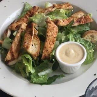 Grilled Chicken Ceasar Salad (L)